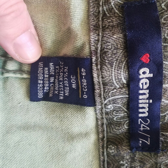 denim 24/7 Jeans - Picture 3 of 5